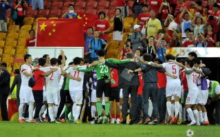 中国足球队哪队强大些，中国足球队哪队强大些啊